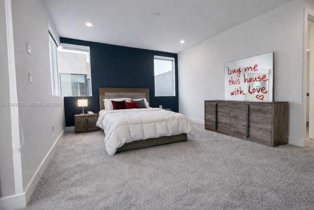 10054 NW 76th Ter, Doral, FL 33178