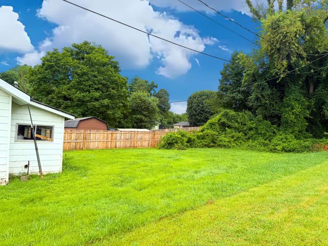 314 W 16th Street, Corbin, KY 40701
