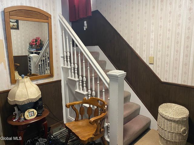 817 Holland Road, Schenectady, NY 12303