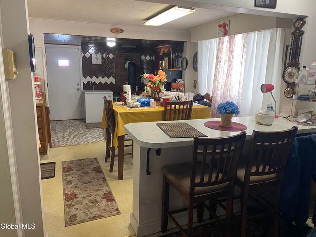 817 Holland Road, Schenectady, NY 12303