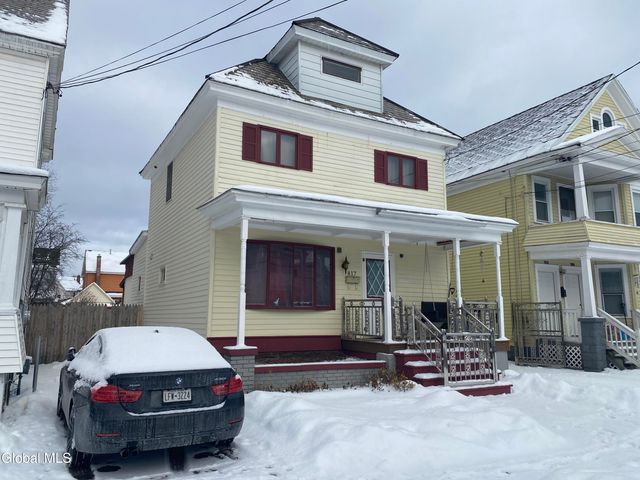 817 Holland Road, Schenectady, NY 12303