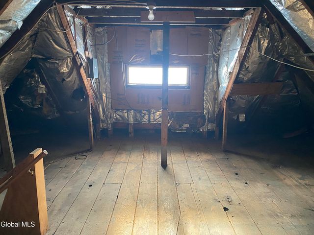 817 Holland Road, Schenectady, NY 12303