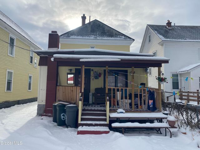 817 Holland Road, Schenectady, NY 12303