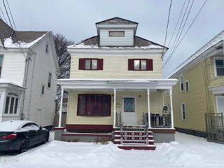 817 Holland Road, Schenectady, NY 12303