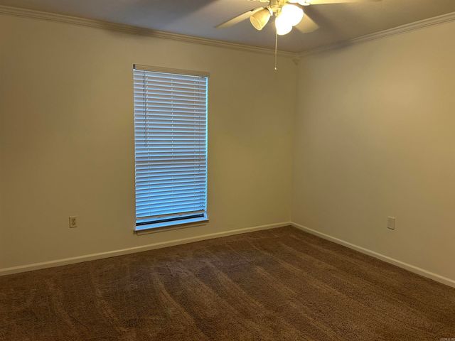 41 Tucker Creek, Conway, AR 72034