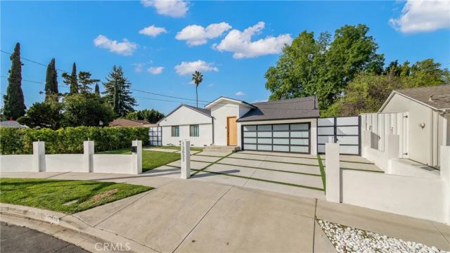 13633 Delano Street, Valley Glen, CA 91401