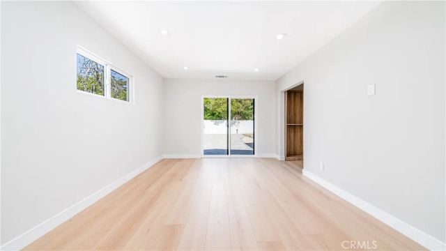 13633 Delano Street, Valley Glen, CA 91401