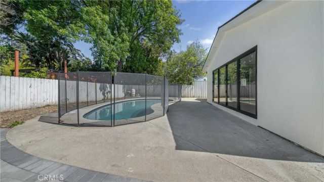 13633 Delano Street, Valley Glen, CA 91401