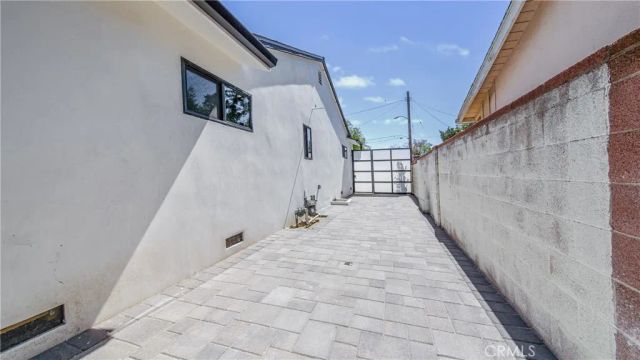 13633 Delano Street, Valley Glen, CA 91401