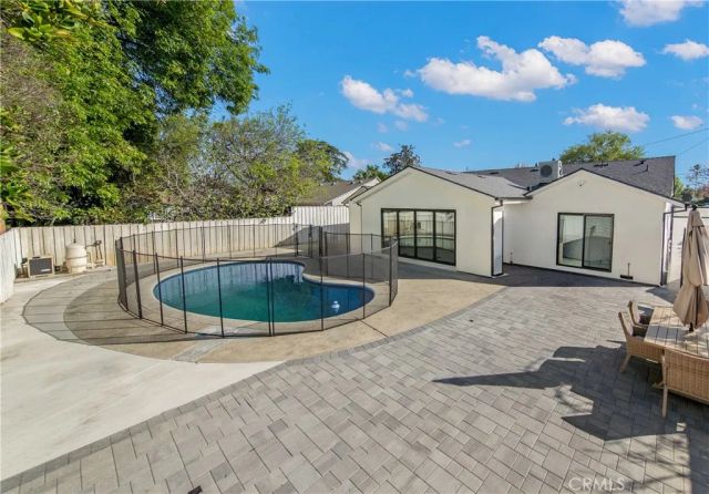 13633 Delano Street, Valley Glen, CA 91401