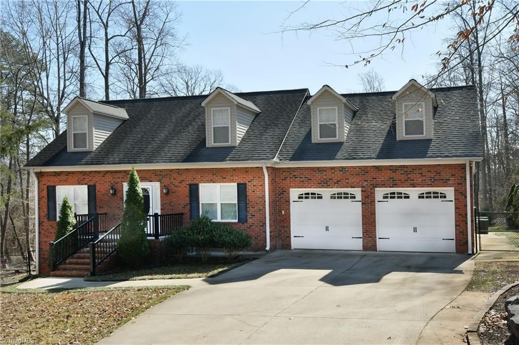 240 Montclair Drive, Advance, NC 27006