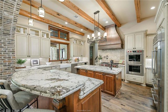 4207 Tuscany CT, Bryan, TX 77802