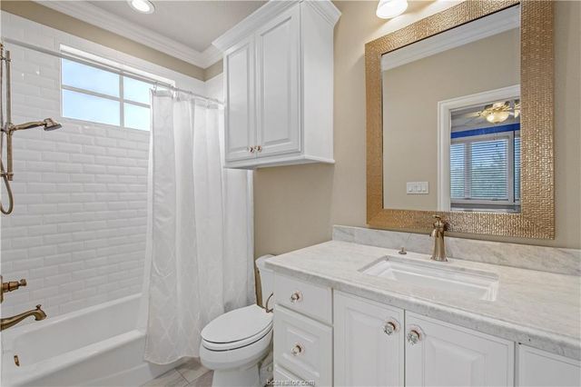 4207 Tuscany CT, Bryan, TX 77802