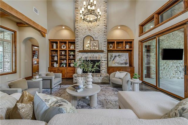 4207 Tuscany CT, Bryan, TX 77802
