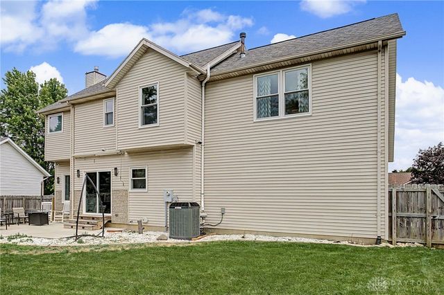 2675 Walnut Ridge Drive, Troy, OH 45373