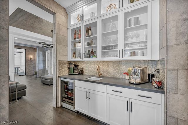 6937 Rainstone Street, Las Vegas, NV 89148