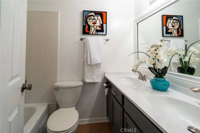 5969 Nelda Street 3, Simi Valley, CA 93063