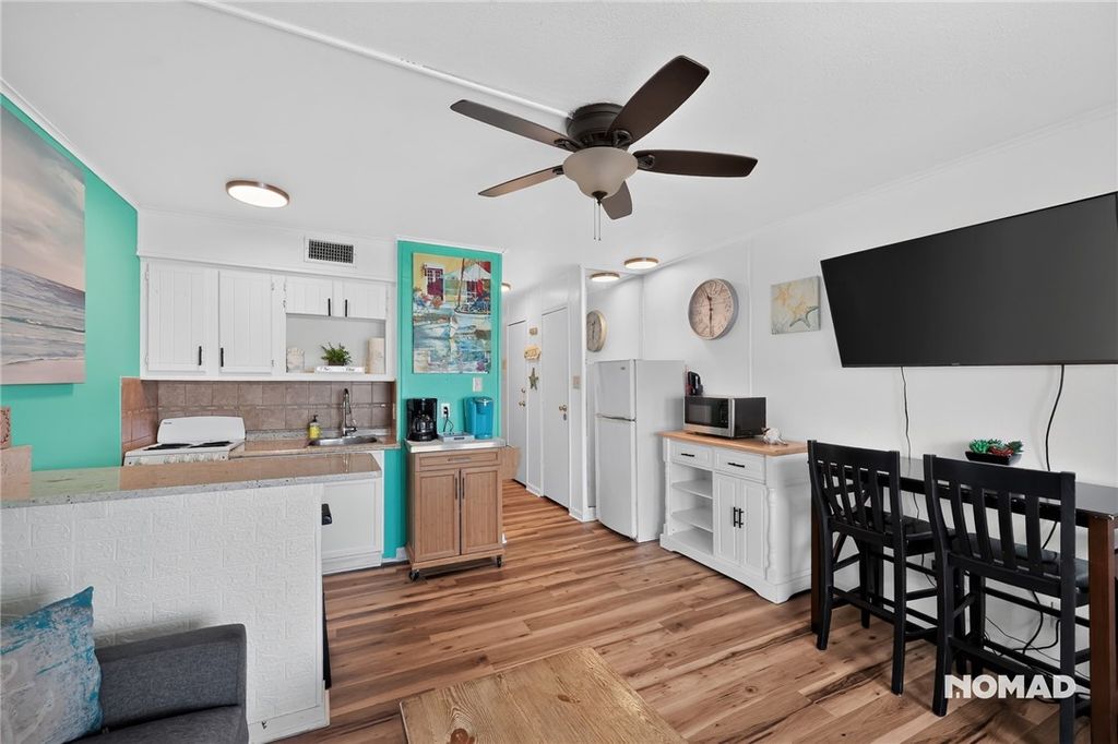 3938 Surfside Blvd 2206, Corpus Christi, TX 78402 — photo 5