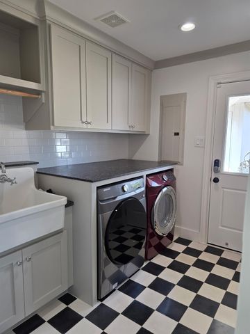 10606 Riverview Drive, Houston, TX 77042