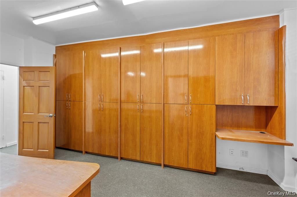 15611 Aguilar Avenue 1018, Flushing, NY 11367 — exterior