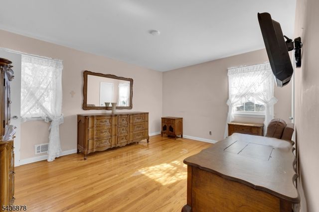 39 Deerfield Rd, Hanover Twp., NJ 07981