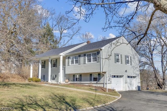 39 Deerfield Rd, Hanover Twp., NJ 07981