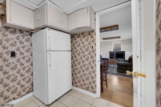 39 Deerfield Rd, Hanover Twp., NJ 07981