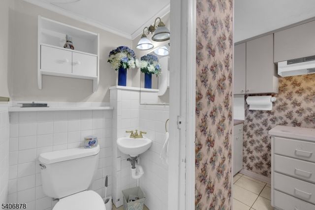 39 Deerfield Rd, Hanover Twp., NJ 07981