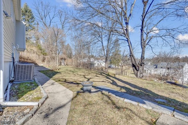 39 Deerfield Rd, Hanover Twp., NJ 07981