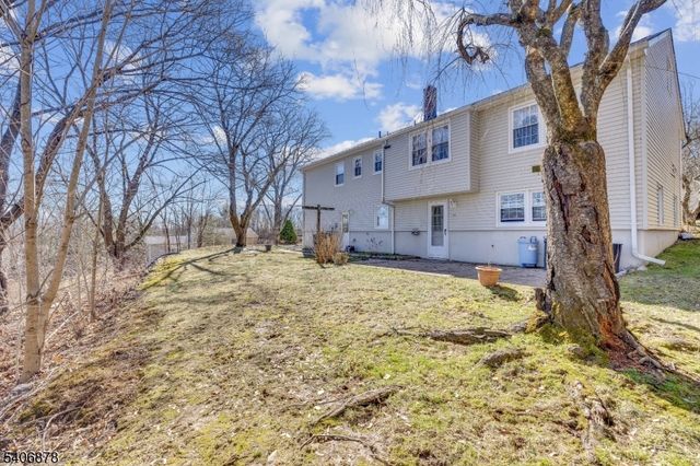 39 Deerfield Rd, Hanover Twp., NJ 07981