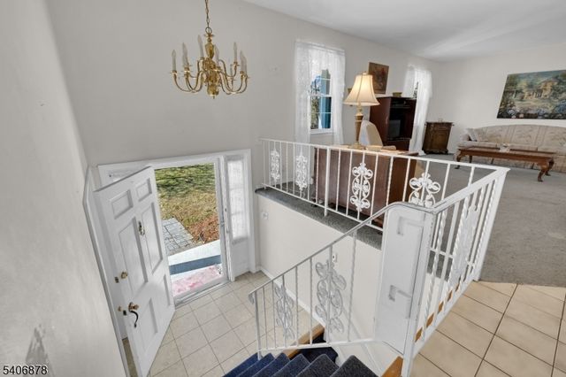 39 Deerfield Rd, Hanover Twp., NJ 07981