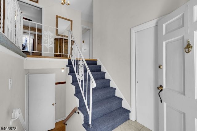 39 Deerfield Rd, Hanover Twp., NJ 07981