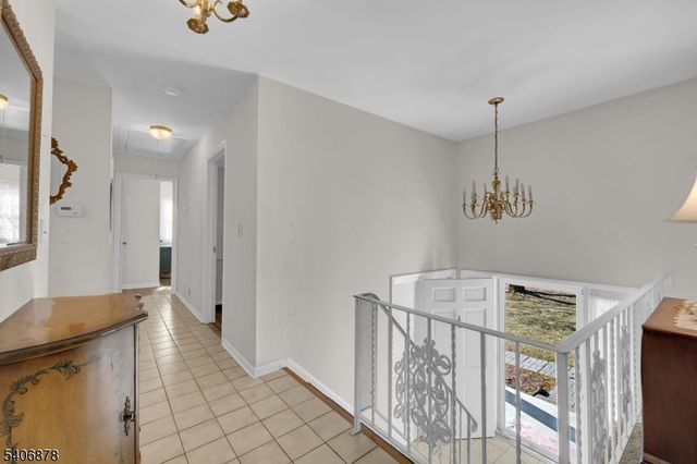 39 Deerfield Rd, Hanover Twp., NJ 07981