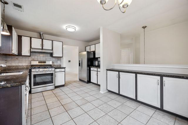 164 White Branch Court, Buffalo Grove, IL 60089