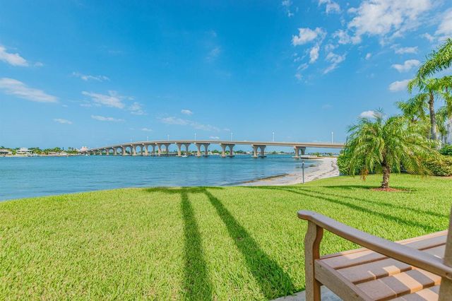 5901 BAHIA DEL MAR CIRCLE 223, St Petersburg, FL 33715