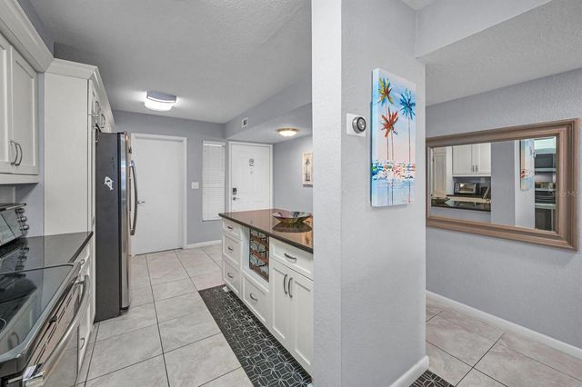 5901 BAHIA DEL MAR CIRCLE 223, St Petersburg, FL 33715