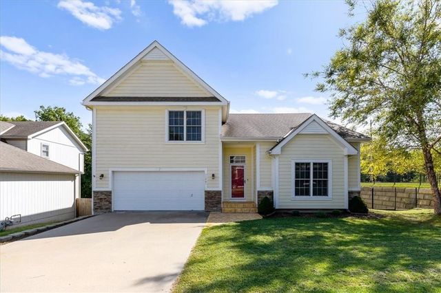 11461 Parkview Avenue, Kansas City, KS 66109