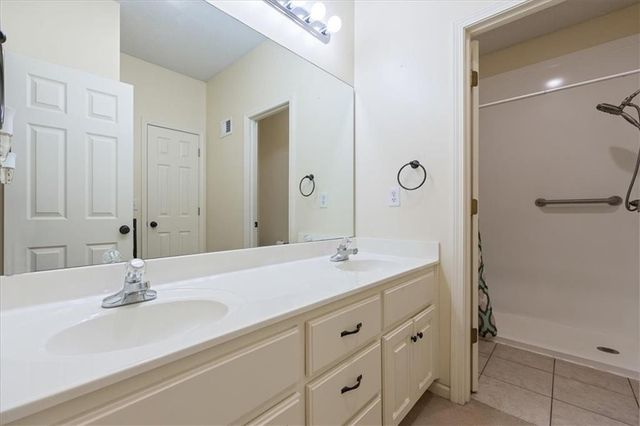 11461 Parkview Avenue, Kansas City, KS 66109
