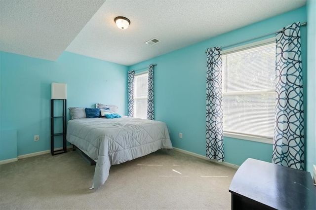 11461 Parkview Avenue, Kansas City, KS 66109