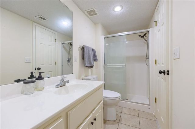 11461 Parkview Avenue, Kansas City, KS 66109