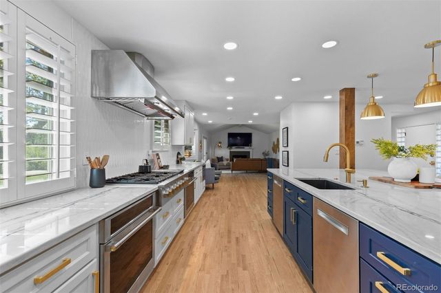 4424 E Maplewood Avenue, Centennial, CO 80121