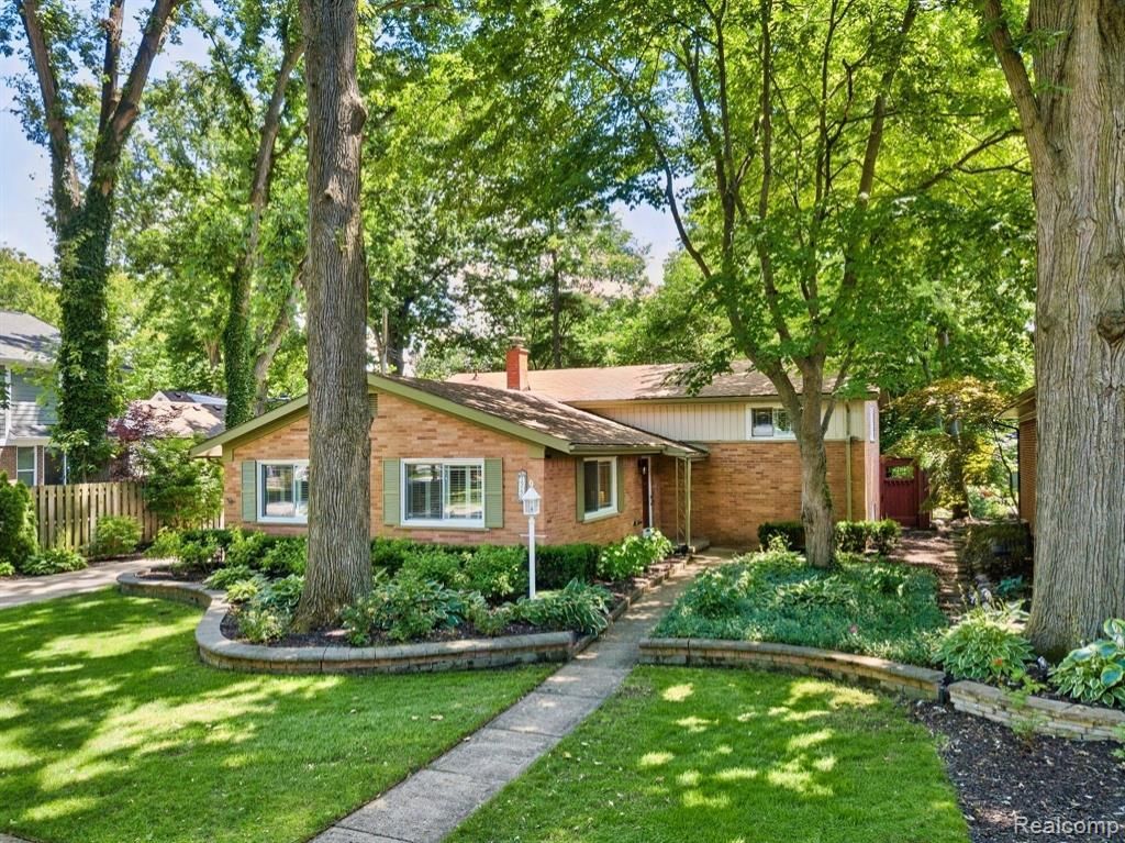 1313 Beech Street, Plymouth, MI 48170