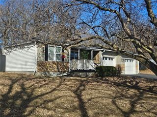 2700 NE 56th Terrace, Gladstone, MO 64119