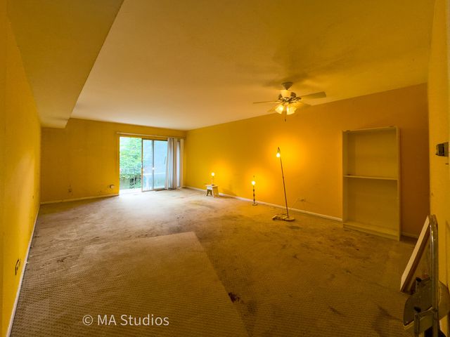 6960 N Bell Avenue 208, Chicago, IL 60645