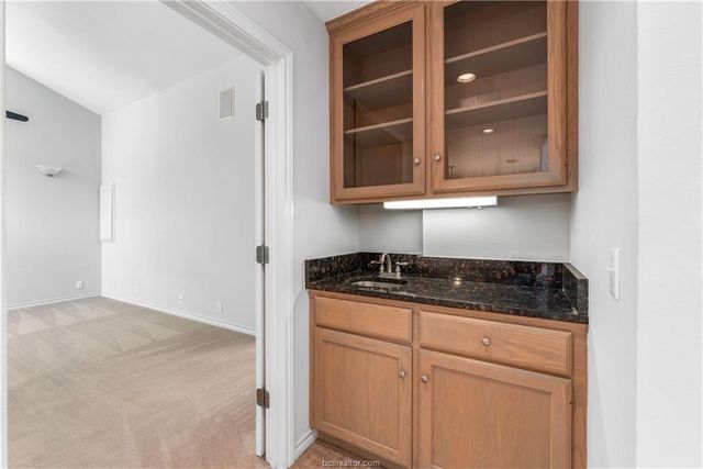 1309 Essex Green, College Station, TX 77845