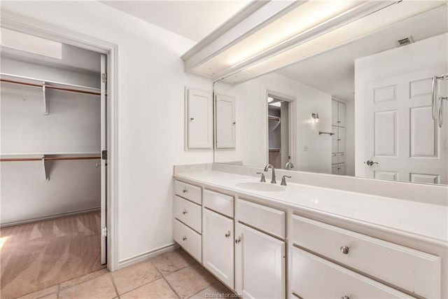 1309 Essex Green, College Station, TX 77845