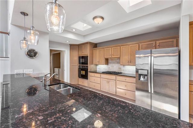 1309 Essex Green, College Station, TX 77845