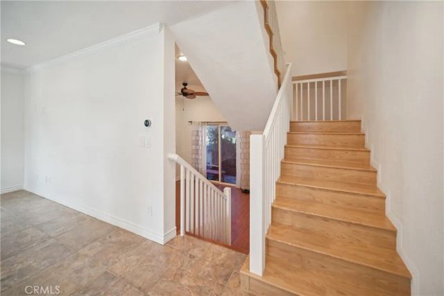 19545 Sherman Way, Reseda, CA 91335