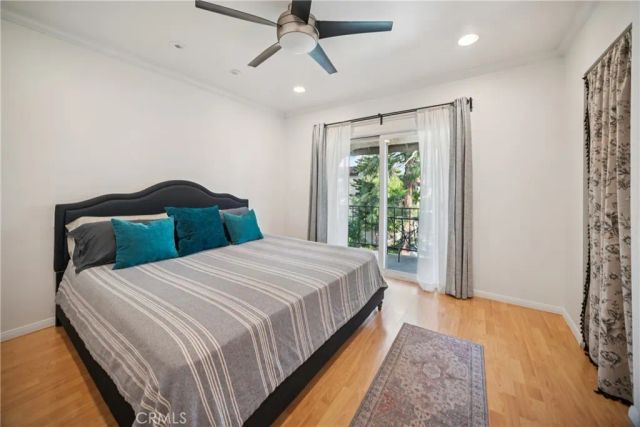 19545 Sherman Way, Reseda, CA 91335