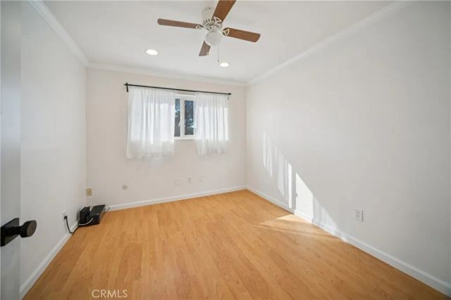 19545 Sherman Way, Reseda, CA 91335